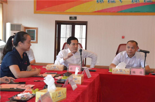 广东佛山副市长乔羽带队到访扬翔交流探讨复产防非经验